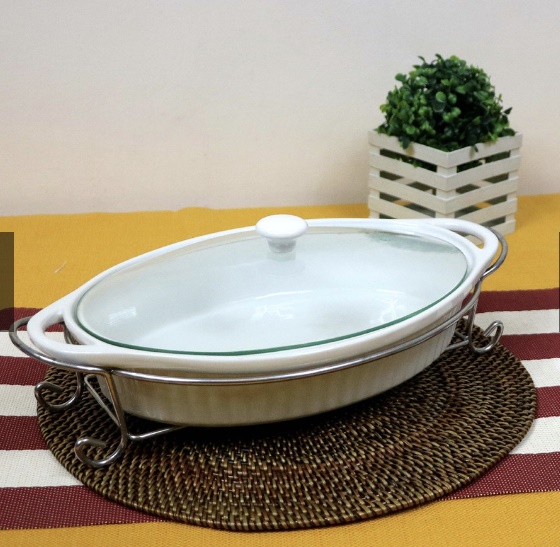 Majestic Oval Ceramic Bakedish with Lid